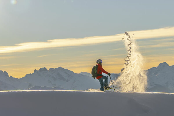 Sicherheit / Safety Tips - Skitouren Sicherheit / Safety Tips - Skitouren